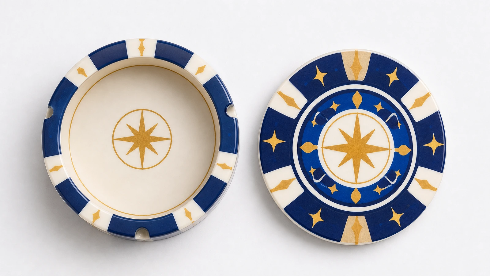Bandeja redonda rebaixada, nas cores azul, branco e dourado, com borda entalhada, ao lado de um disco decorado correspondente