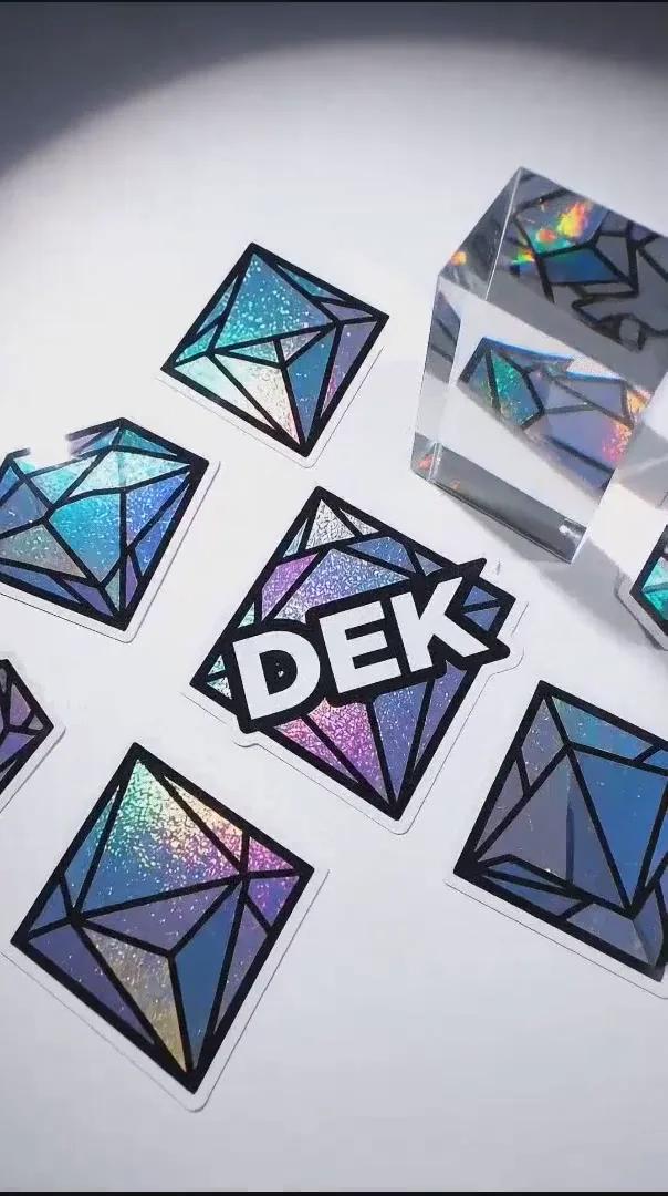 Adesivos Holográficos Personalizados com Corte - Vinil Resistente Laminado UV: vídeo curto
